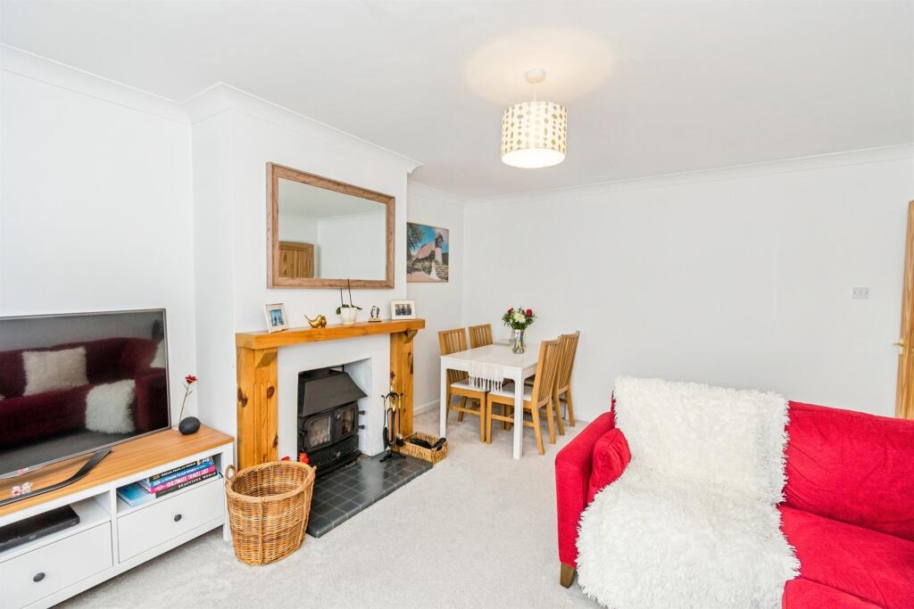 Garfield Close, Bishops Waltham, SOUTHAMPTON photo 4