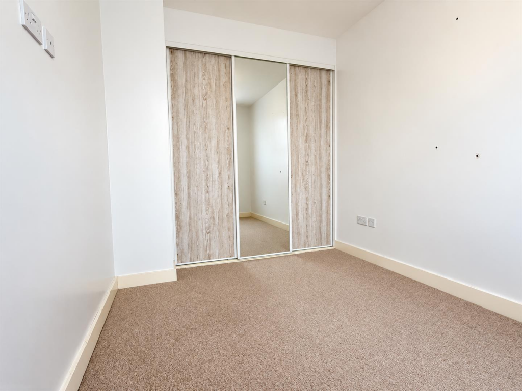 Apartment in Bristol - More
