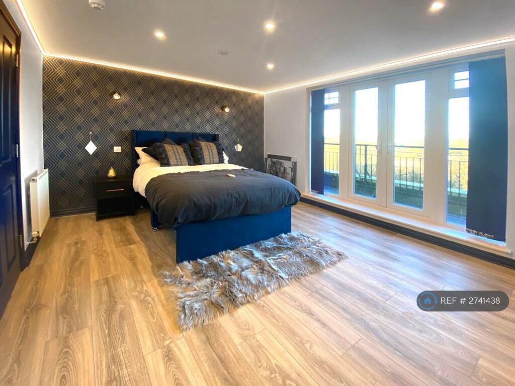 Main image of property: Snowgoose Way, Newcastle-Under-Lyme, ST5