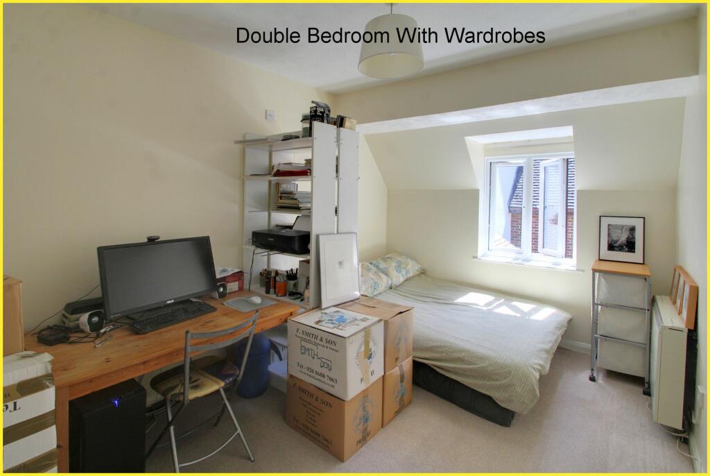 75 Wickham Road photo 4