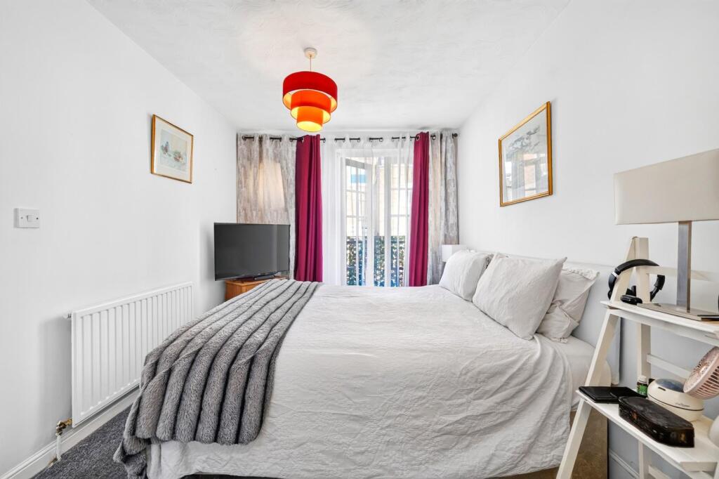 House in London - View 5