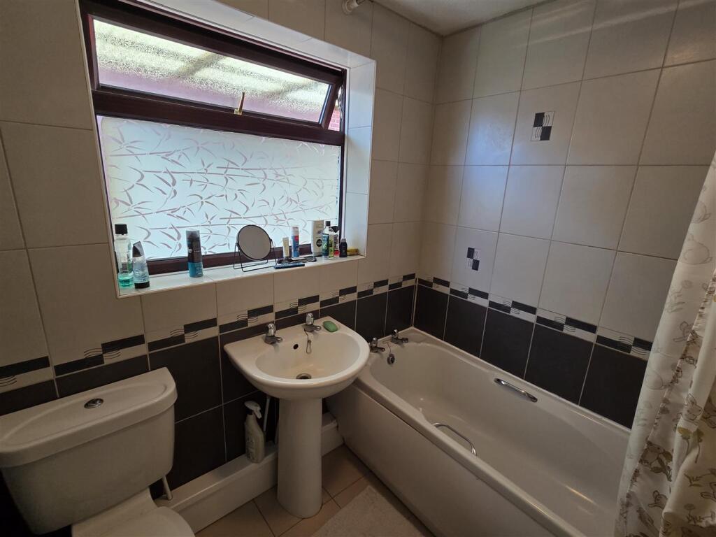 House in Newark and Sherwood, Rainworth - View 5