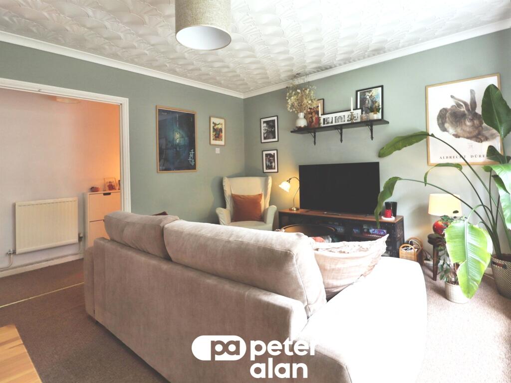 Main image of property: Park Lane, Whitchurch, Cardiff