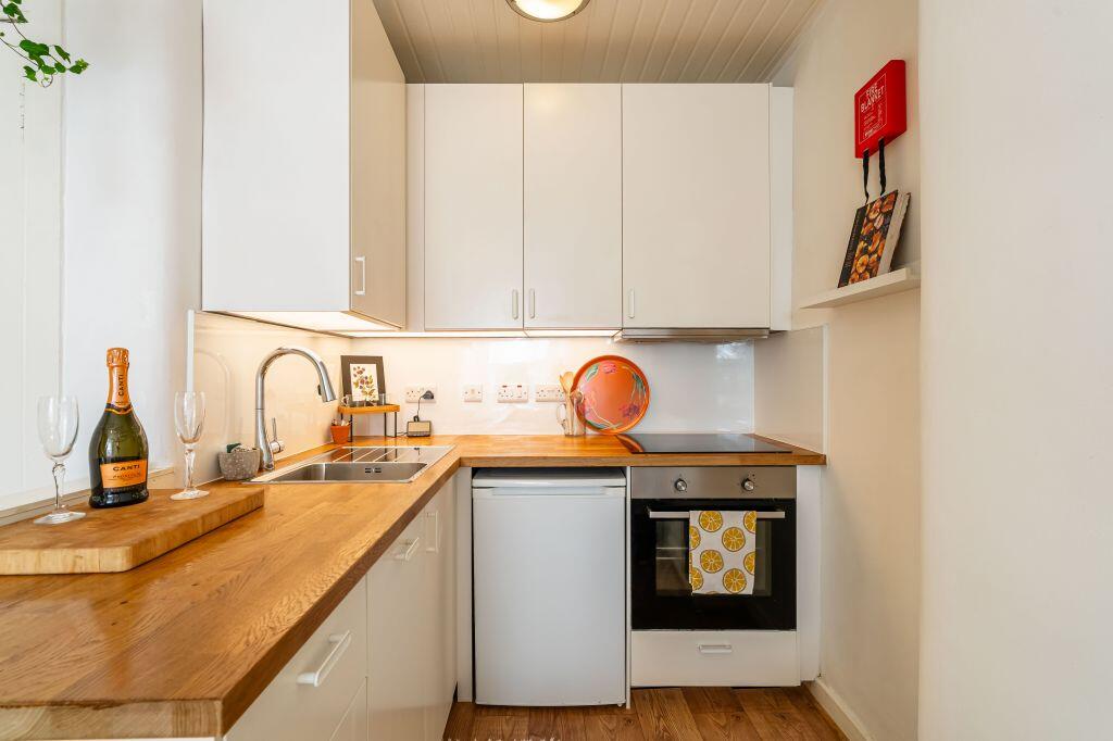 Apartment in Edinburgh, Powderhall, New Town/Broughton - View 4