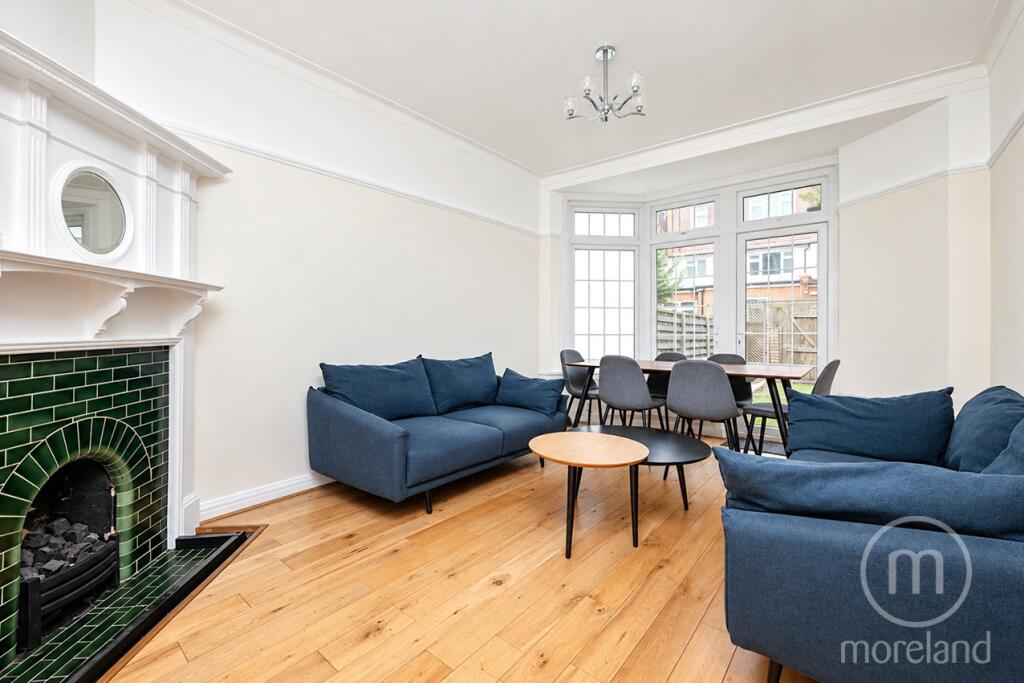 House in London - View 3