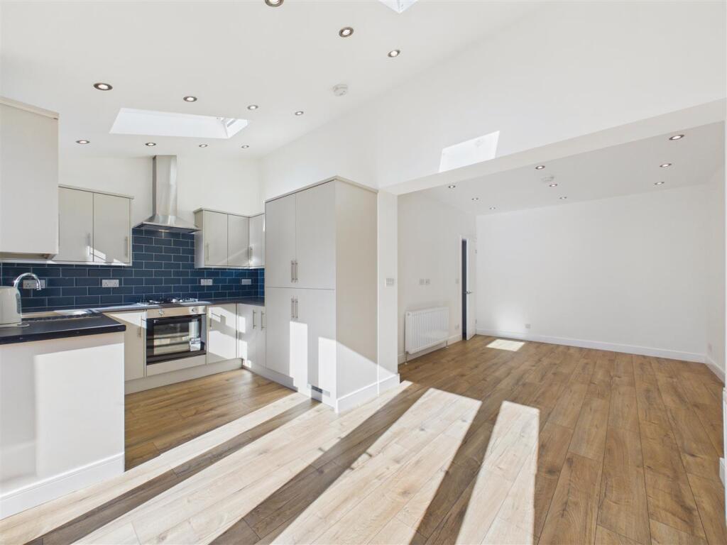 House in Hull - More
