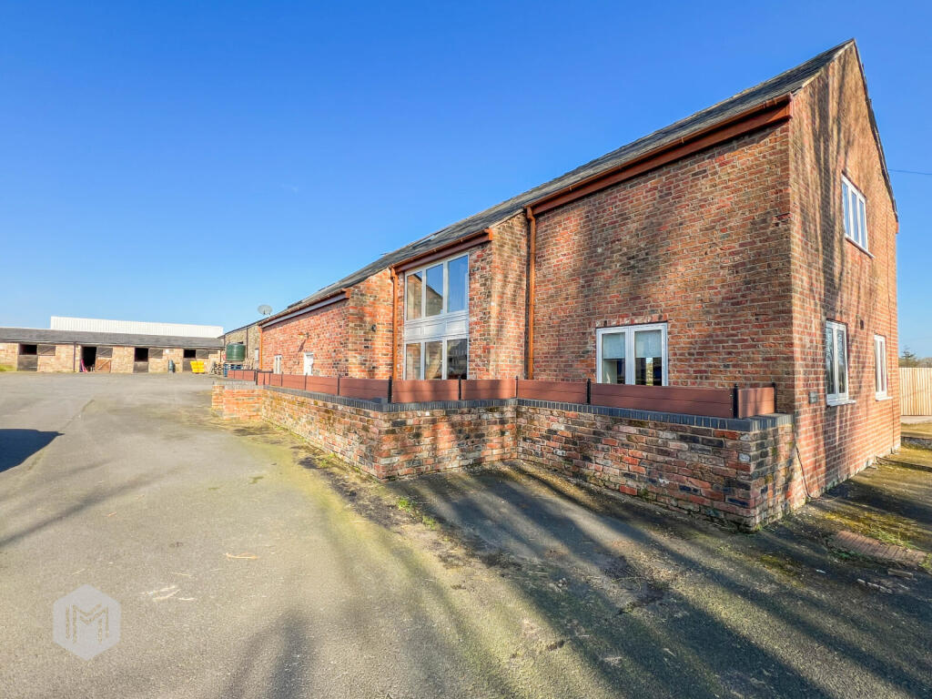 Main image of property: Tan House Lane, Burtonwood, Warrington, Cheshire, WA5 4BZ