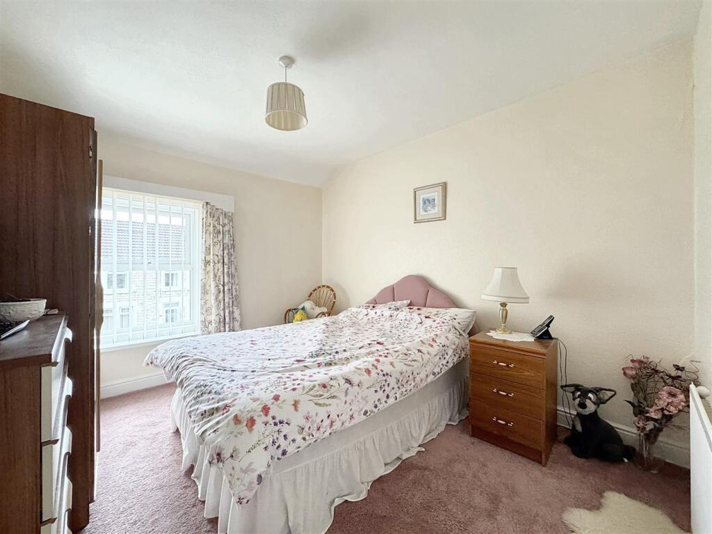 Additional image 14 of Lynton Road, Westfield