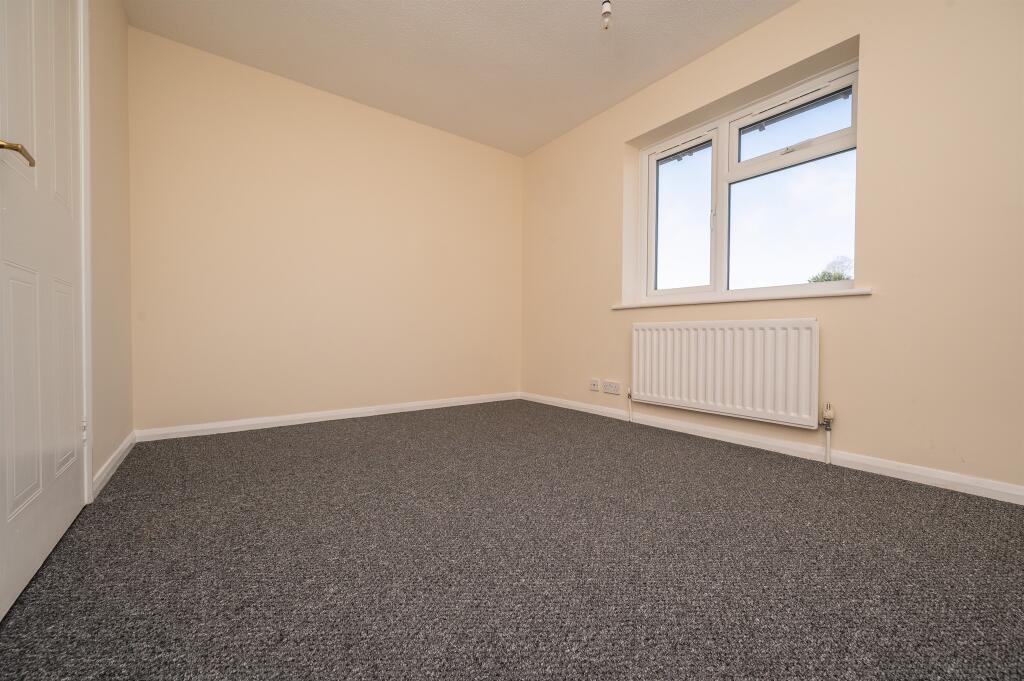 House in Desborough, North Northamptonshire - More