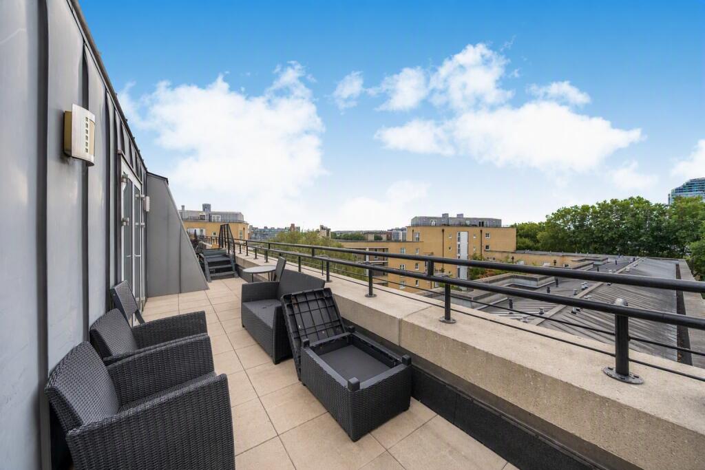 Apartment in London, Surrey Quays, Rotherhithe - More