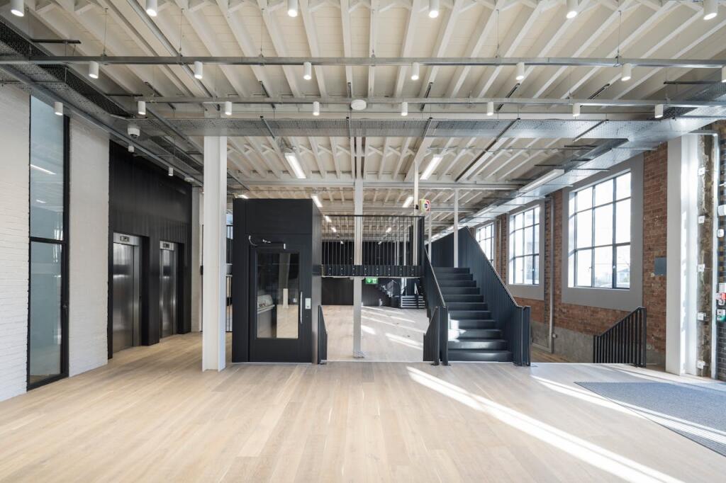 reception to mezzanine.jpg