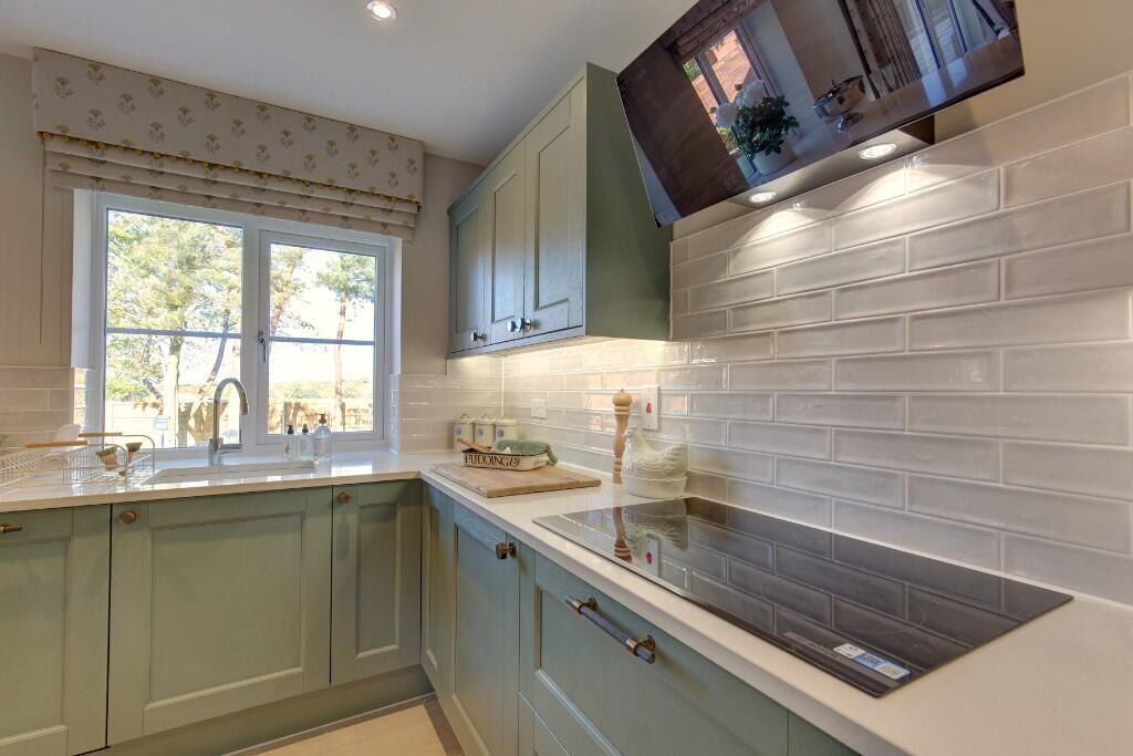 De Nerford Road (Off Cley Road), 
Holt, 
NR25 6UA
 photo 2