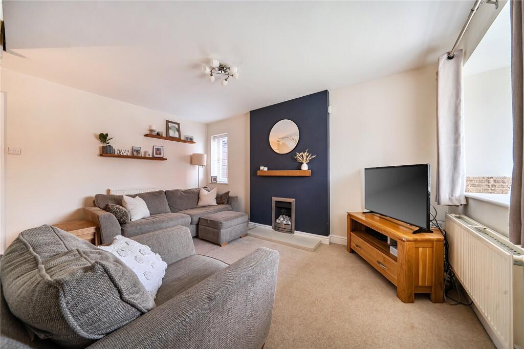 Hamilton Drive, Chippenham, Wiltshire, SN14 photo 4