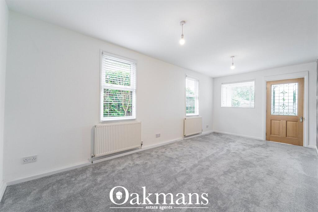 House in Birmingham, West Midlands - More