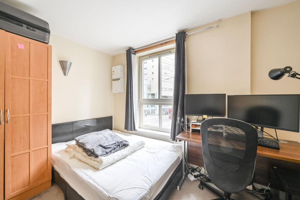 Apartment in London - View 5