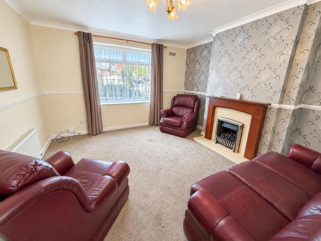 House in Dudley - View 4