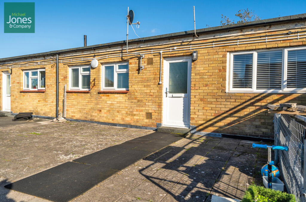 Main image of property: Queens Parade, North Road, South Lancing, West Sussex, BN15