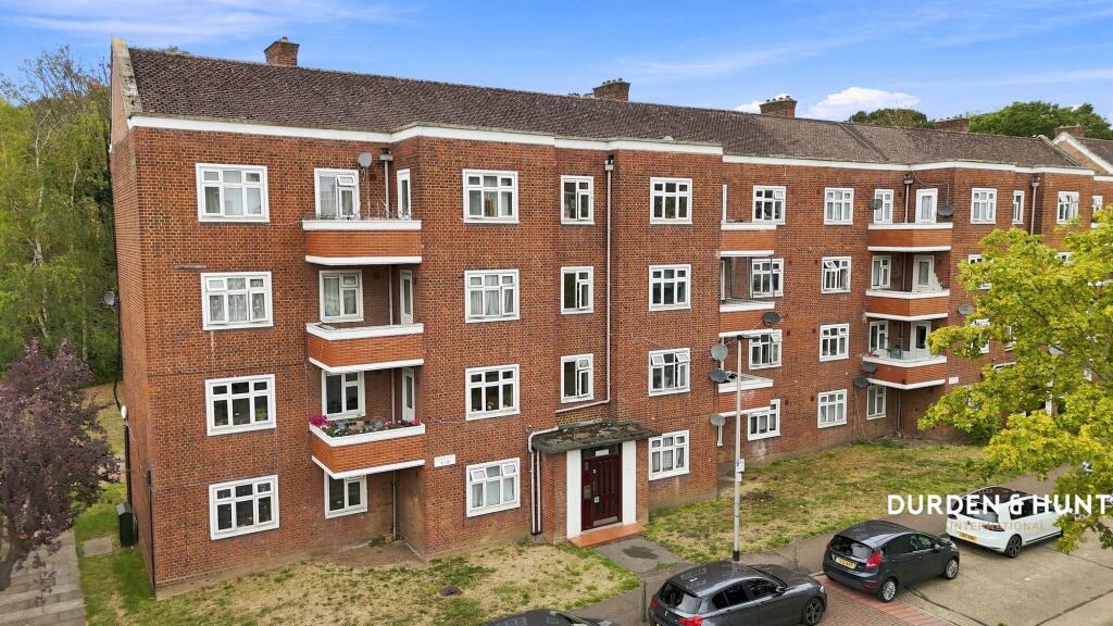 Main image of property: Bradwell Close, South Woodford, E18