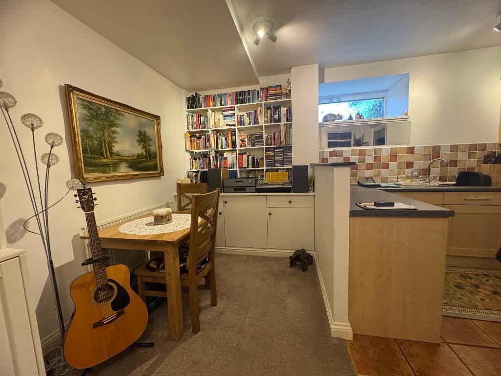 Silkweavers Mews, Rothwell, NN14 6FY - View 4