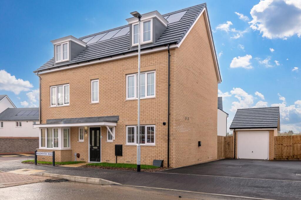 Main image of property: Royal Gardens, Wixams, MK45