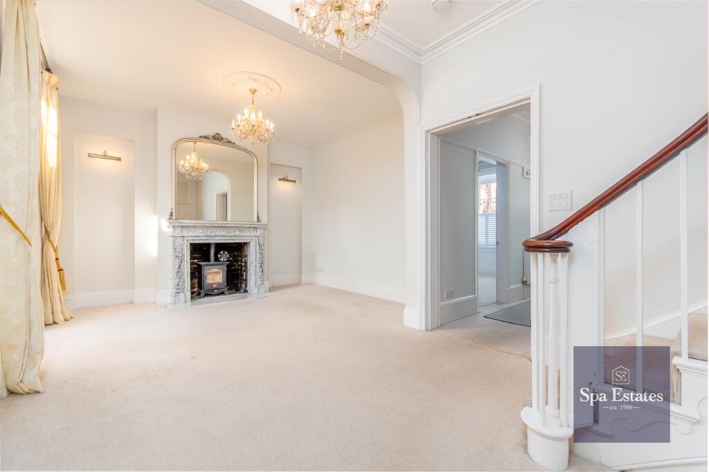 House in Warwick, Sydenham, Royal Leamington Spa - More