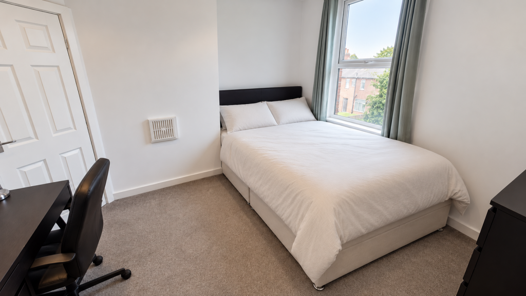 House in Leeds, Beckett Park, Burley - View 4