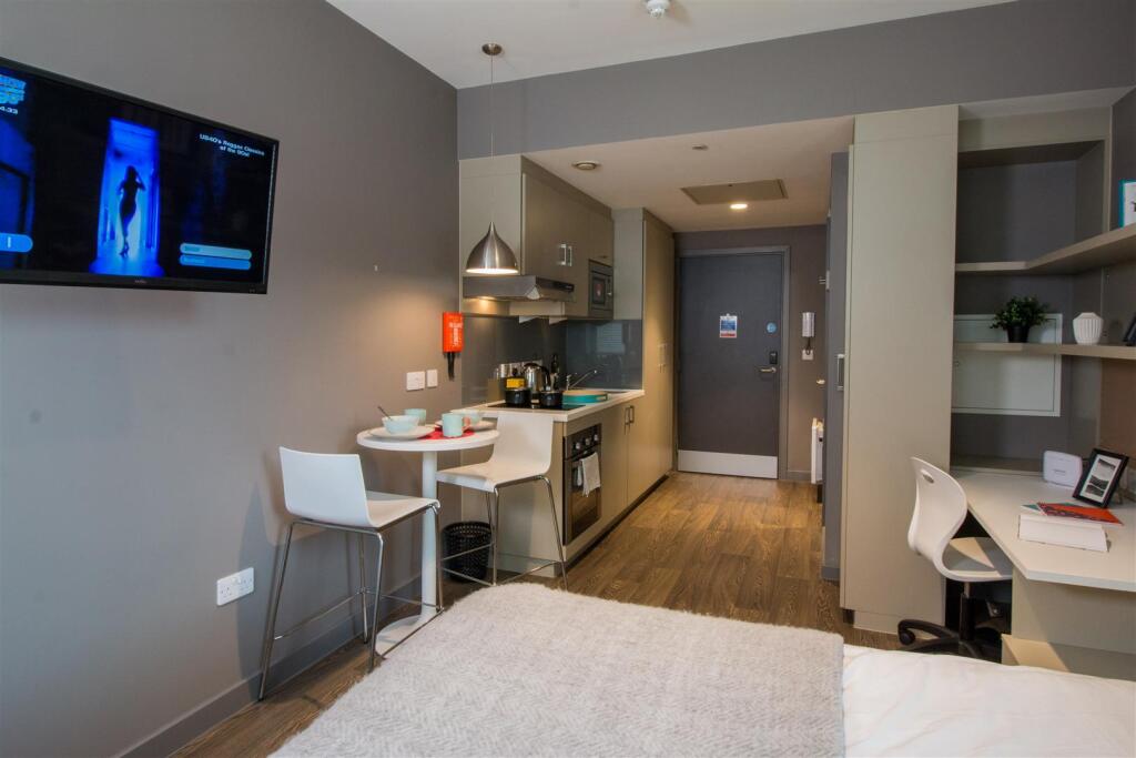 Apartment in Newcastle upon Tyne, Shieldfield - View 4