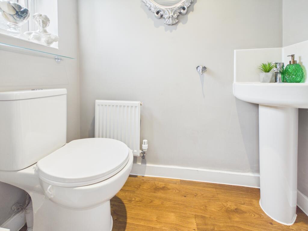 House in Derby, Oakwood - More