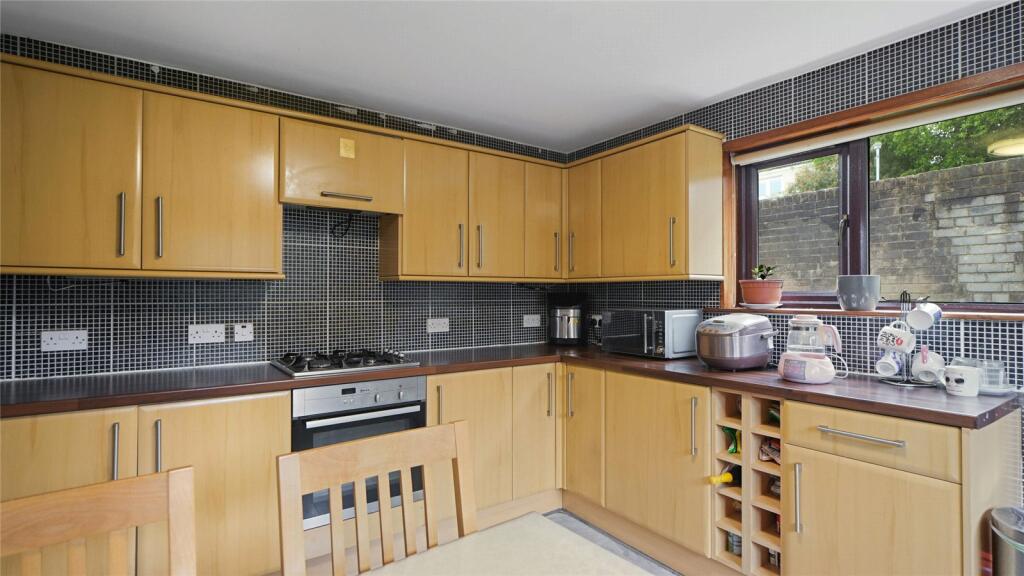 House in Glasgow, East Dunbartonshire - View 5
