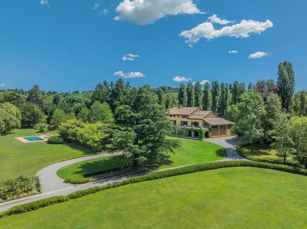 Main image of property: Lombardy, Varese, Varese
