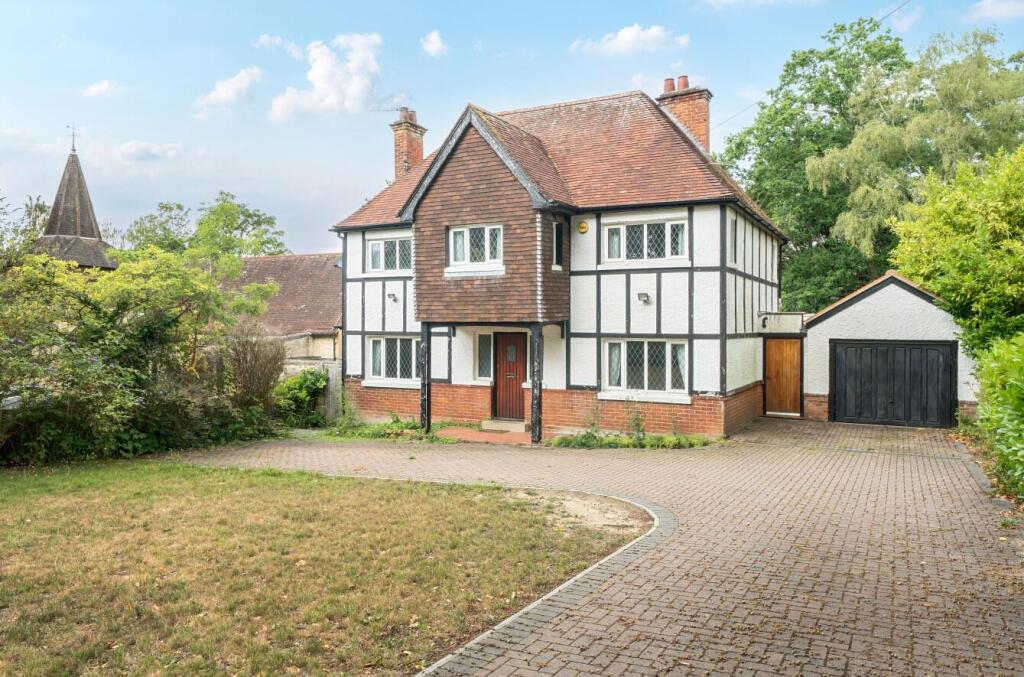 4-bed detached on Winchester Road, Chandler's Ford, £715,000