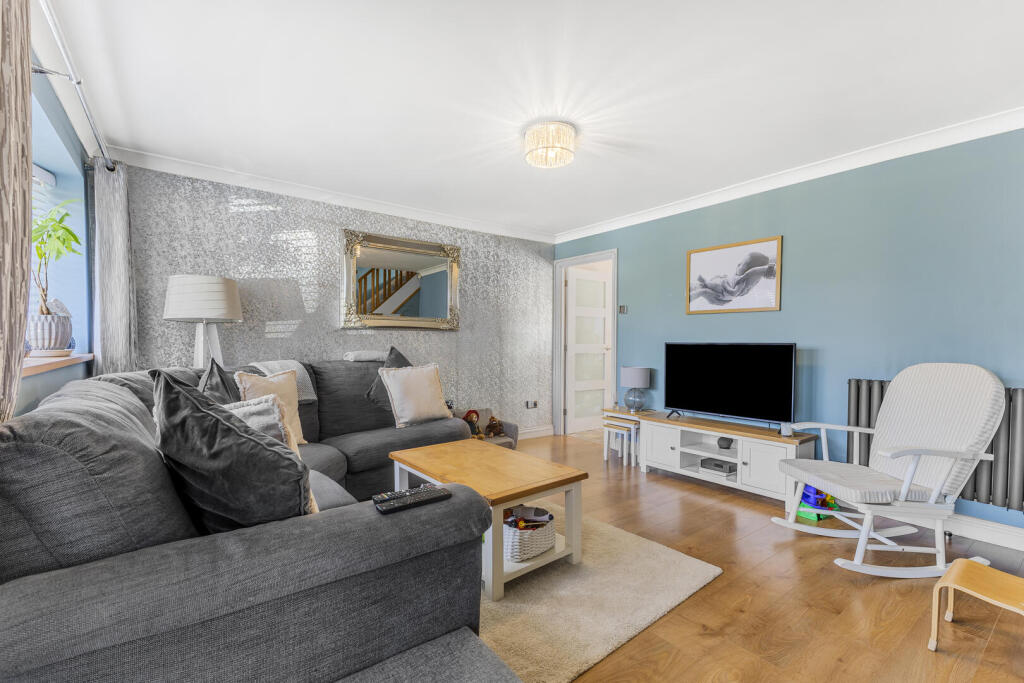House in Epping Forest, Nazeing - More