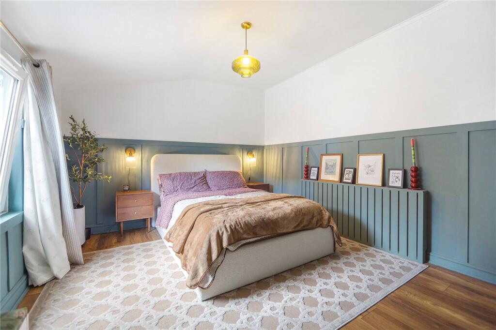 135a Evelina Road photo 2