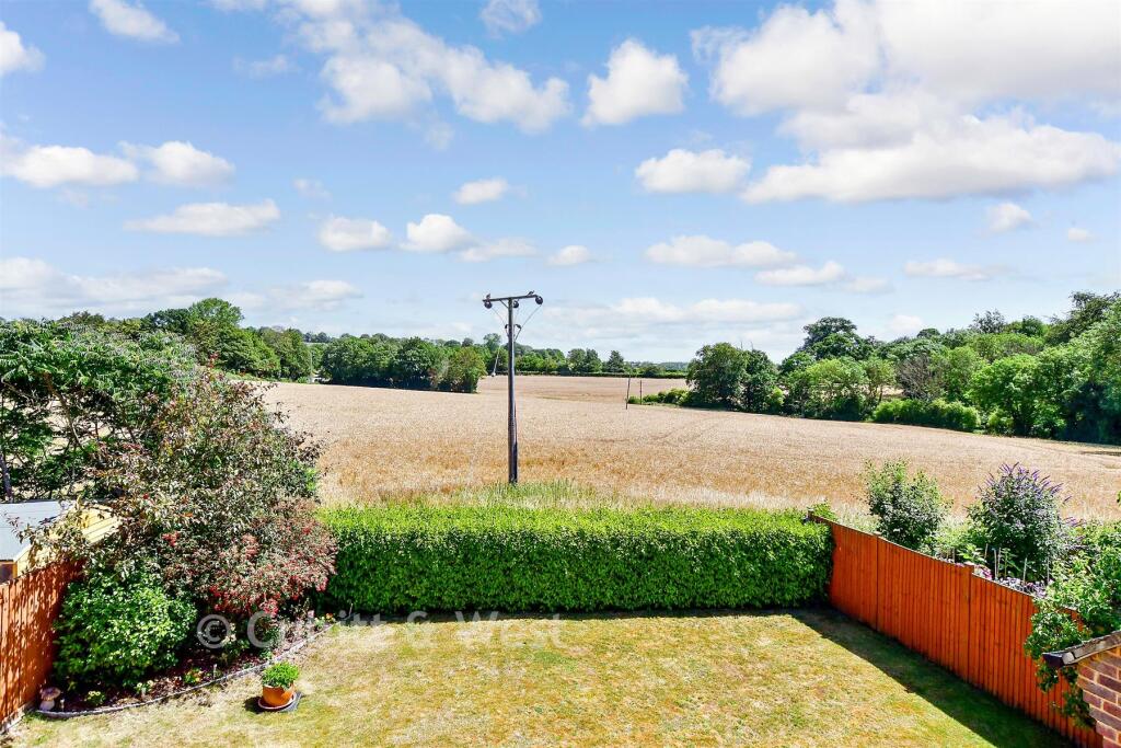 House in Chichester, Boxgrove - View 5