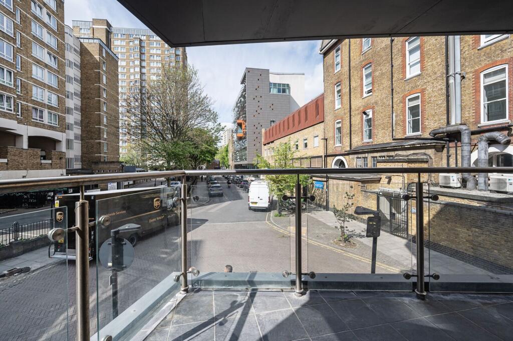 Apartment in London - View 4