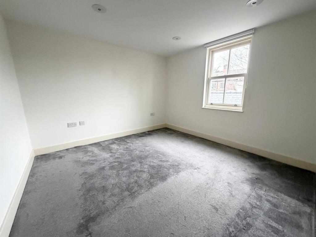 Sevens Close, Berkhamsted photo 3