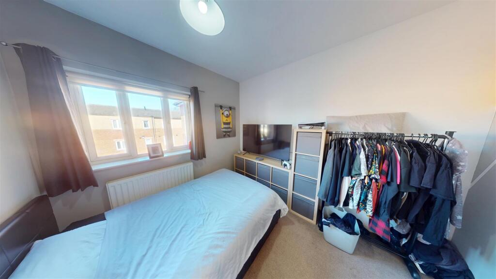 Apartment in North Tyneside, North East - View 6