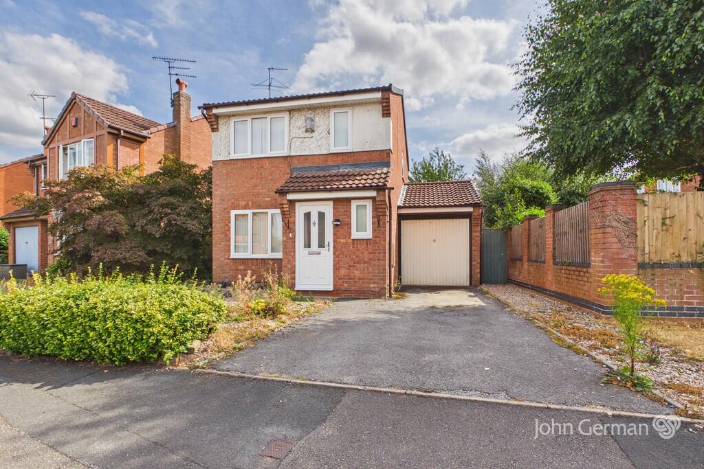 3-bed detached on Ampleforth Drive, Stafford, £265,000