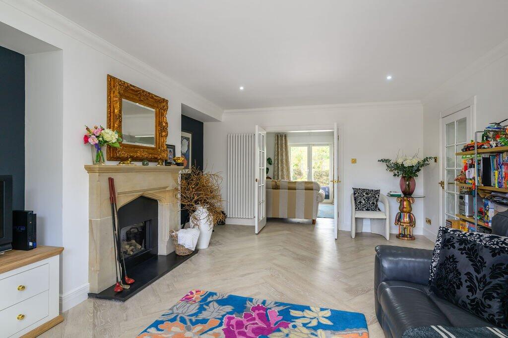 House in Mount Melville, Balone - More