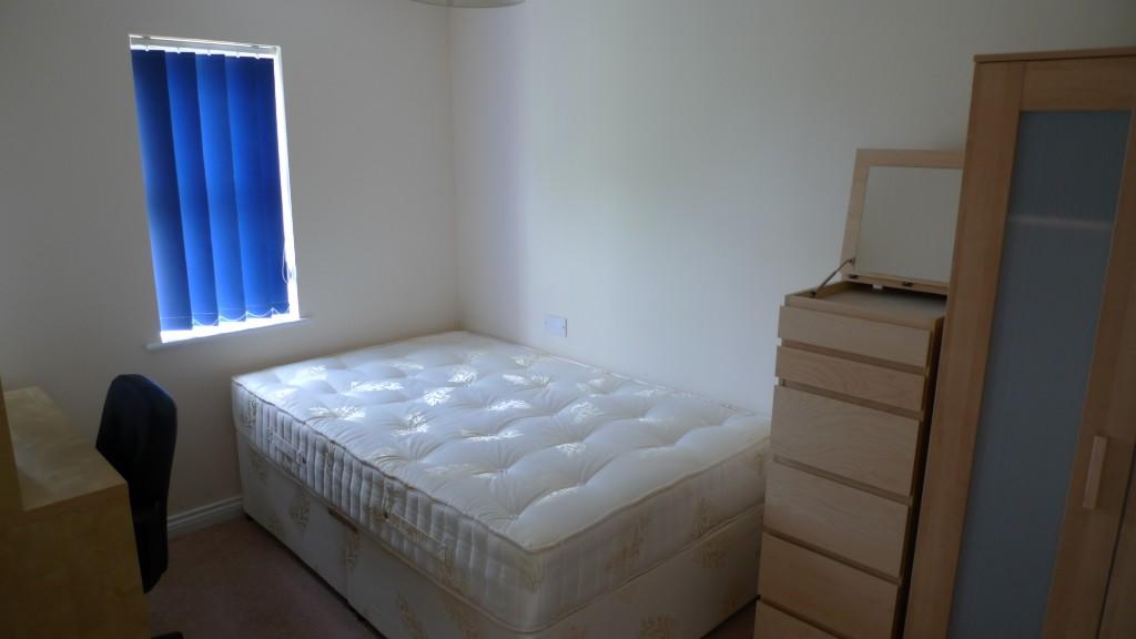 6 bedroom detached house for rent