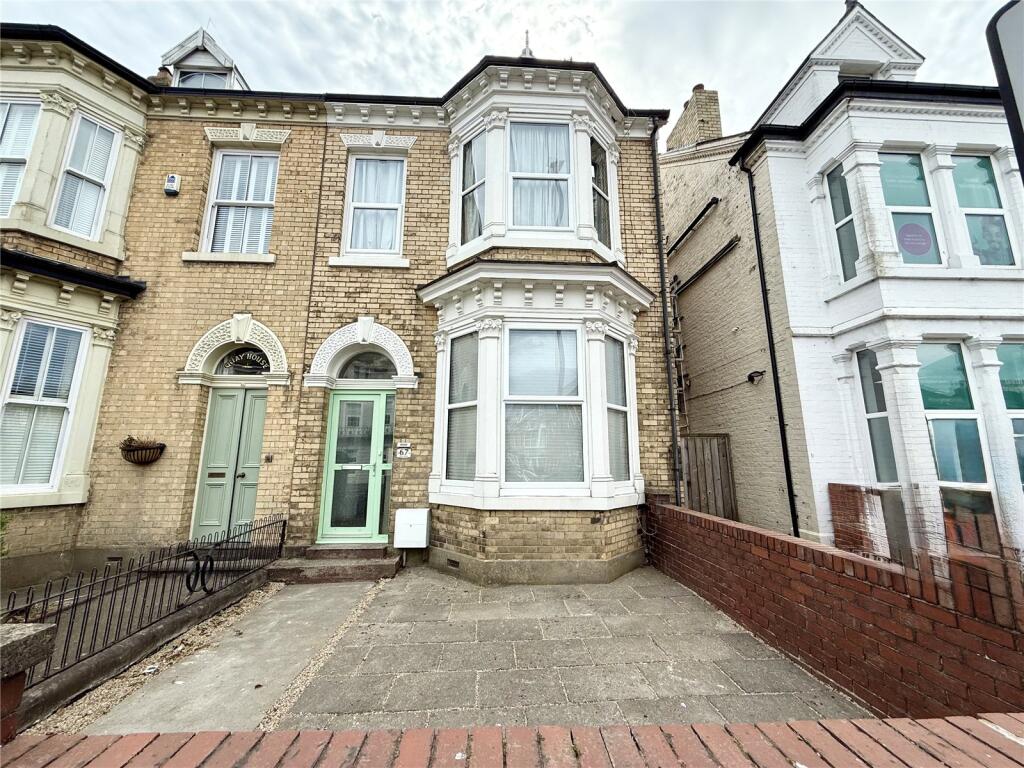 5-bed semi-detached on Quay Road, Bridlington, East Riding of Yorkshire, YO16, £249,995