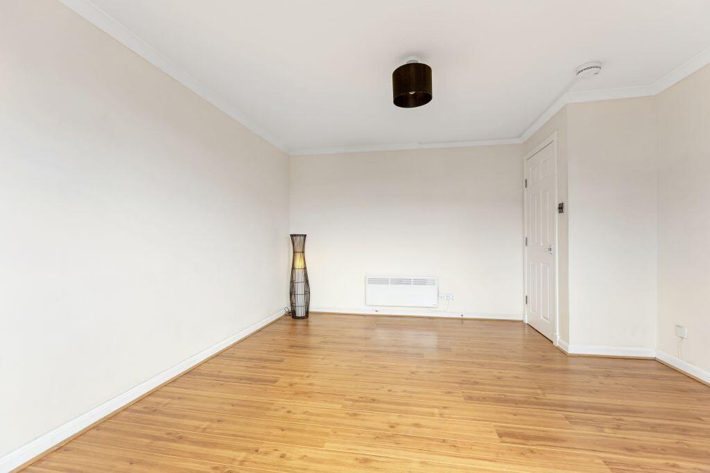 Apartment in Edinburgh - More