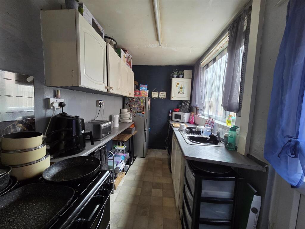 Lime Street, Kirkby-In-Ashfield, Nottingham photo 3