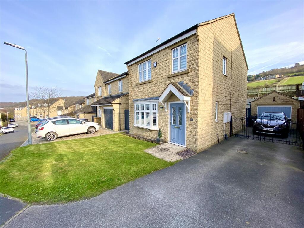 Main image of property: Fern Rise, Elland
