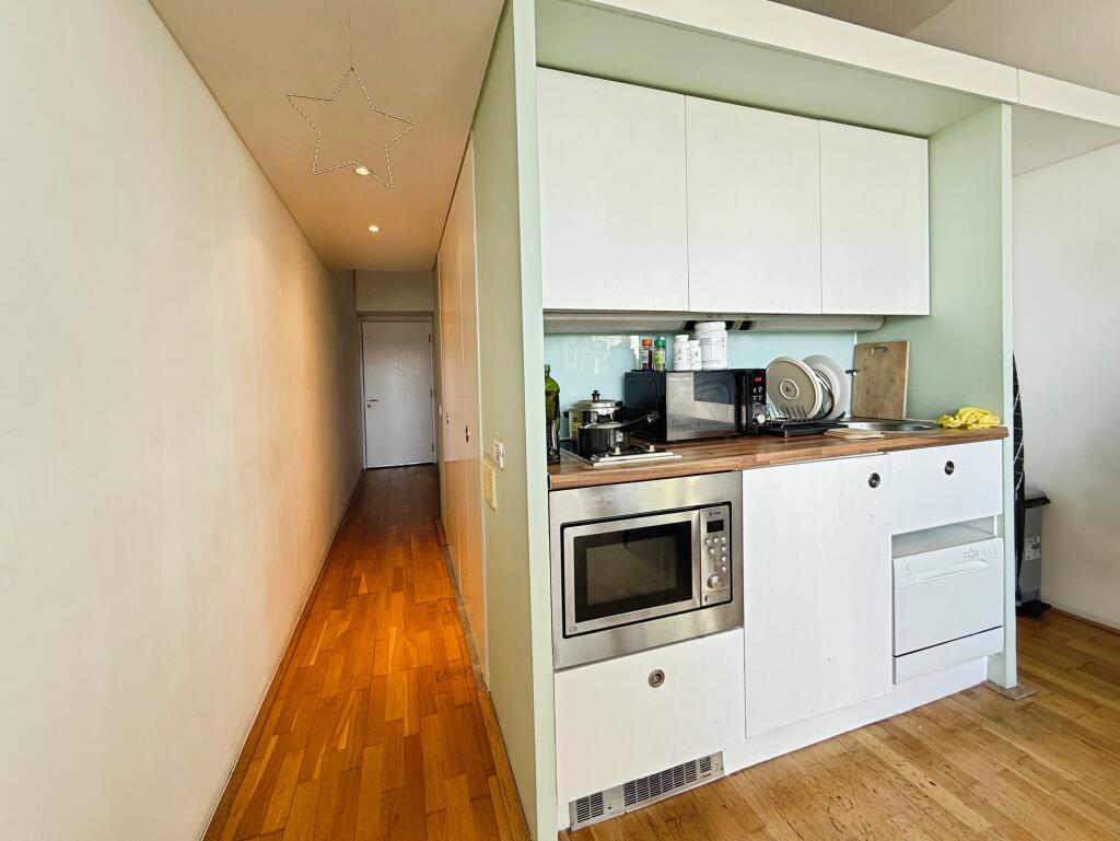 Apartment in Manchester - More