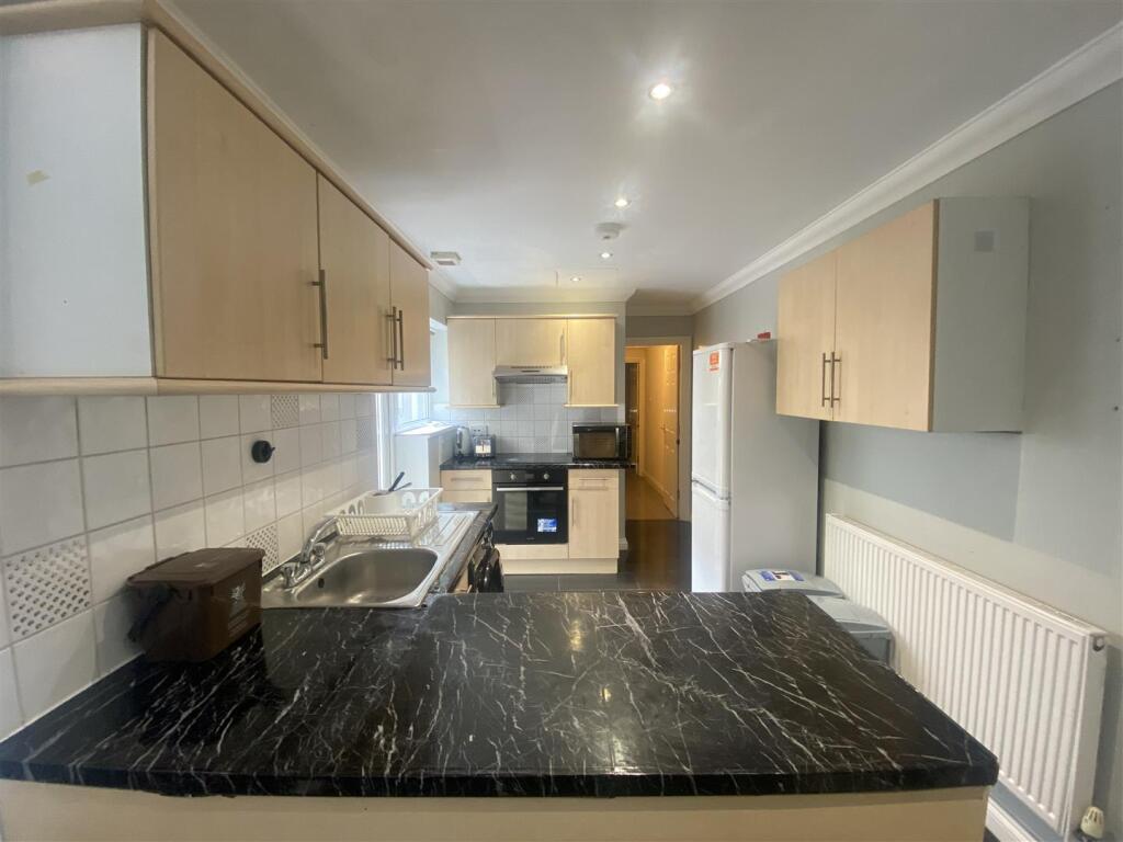 House in Cardiff - View 4