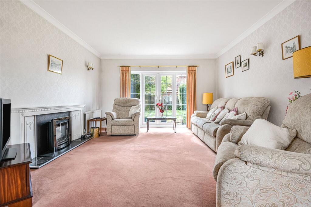 House in Hertsmere, Aldenham - View 4