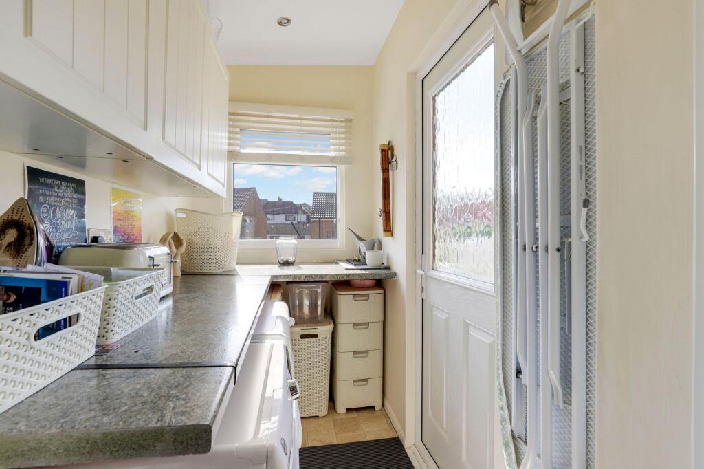 House in Gedling, Redhill - More