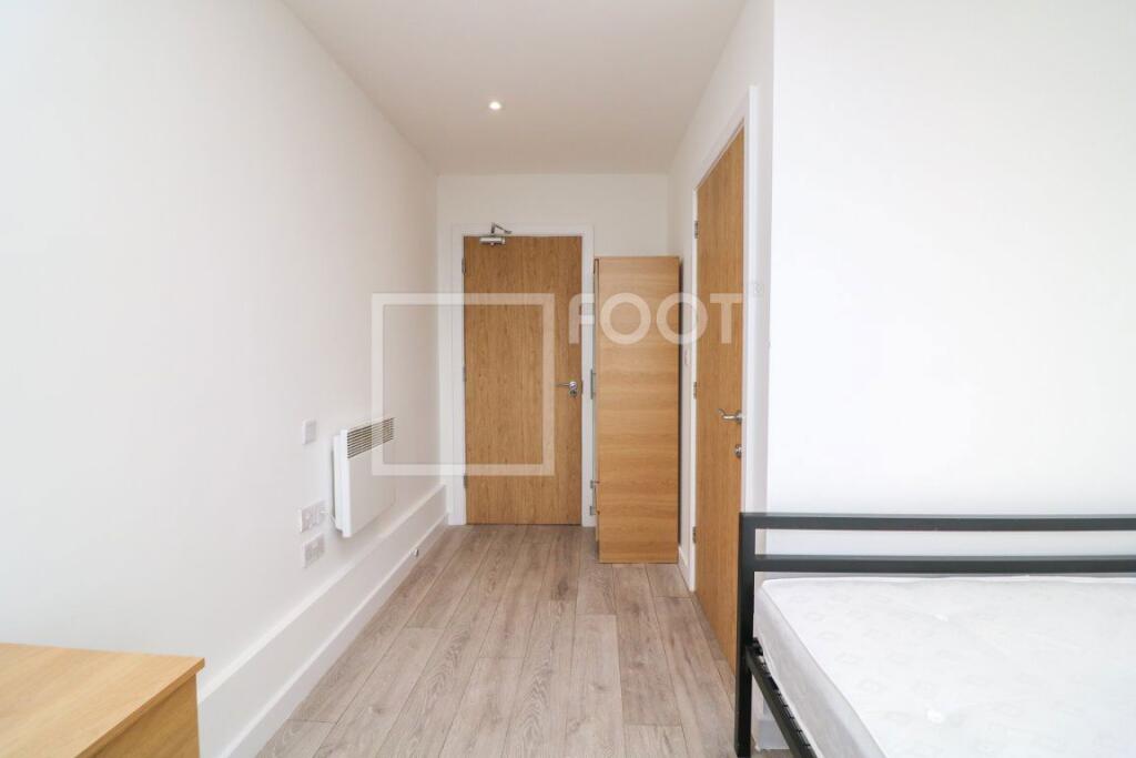 Apartment in Bradford - View 4