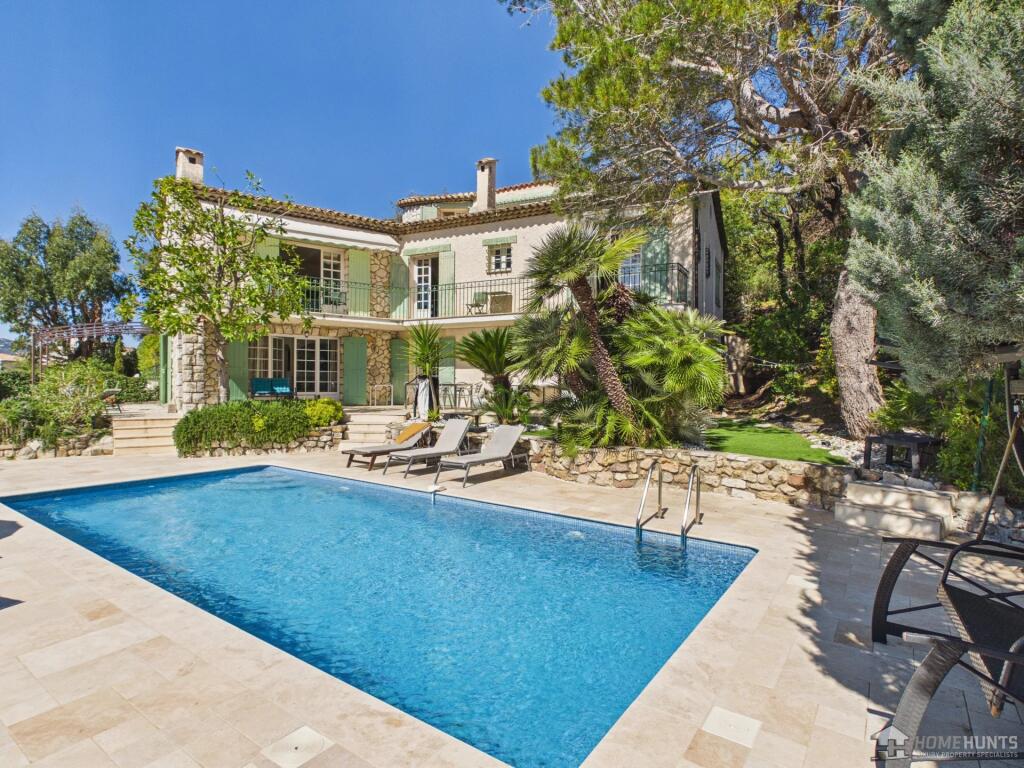 Main image of property: Provence-Alps-Cote d`Azur, Alpes-Maritimes, Mandelieu-la-Napoule